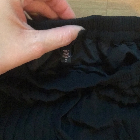 Victoria’s Secret Black Maxi Skirt Size 2 - Picture 4 of 5